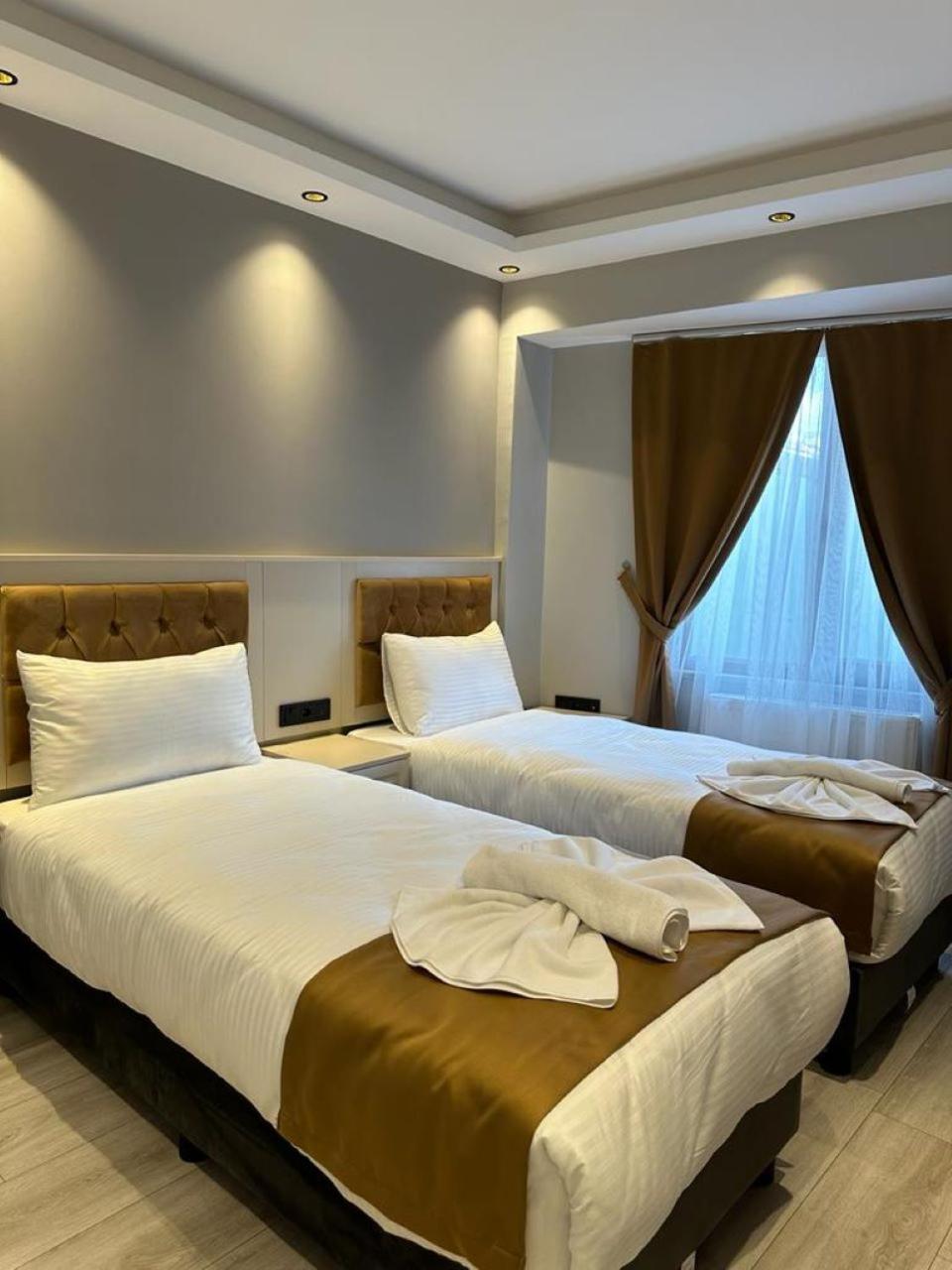 Sareban Hotel Istanboel Buitenkant foto