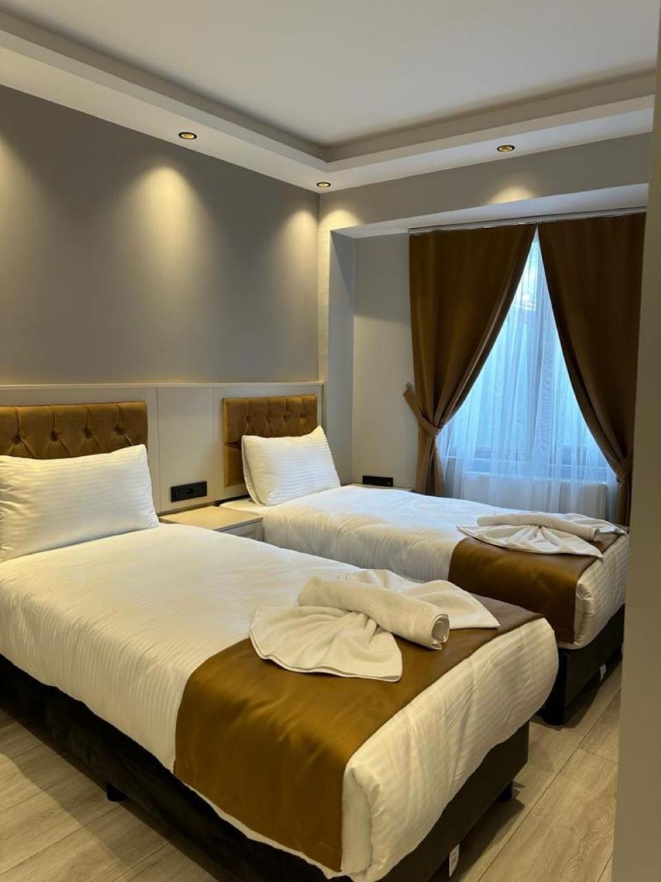 Sareban Hotel Istanboel Buitenkant foto