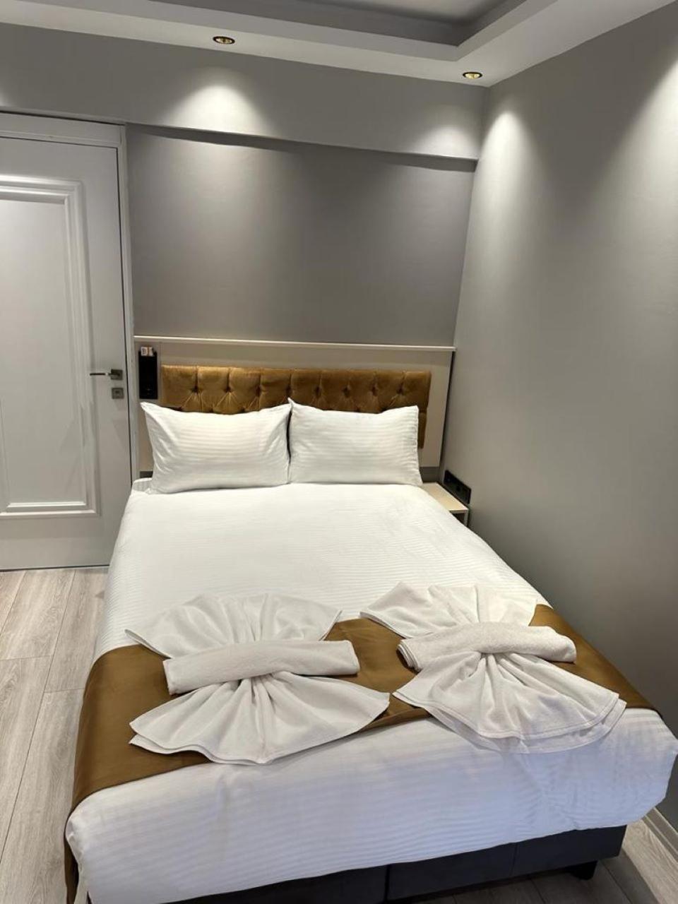 Sareban Hotel Istanboel Buitenkant foto