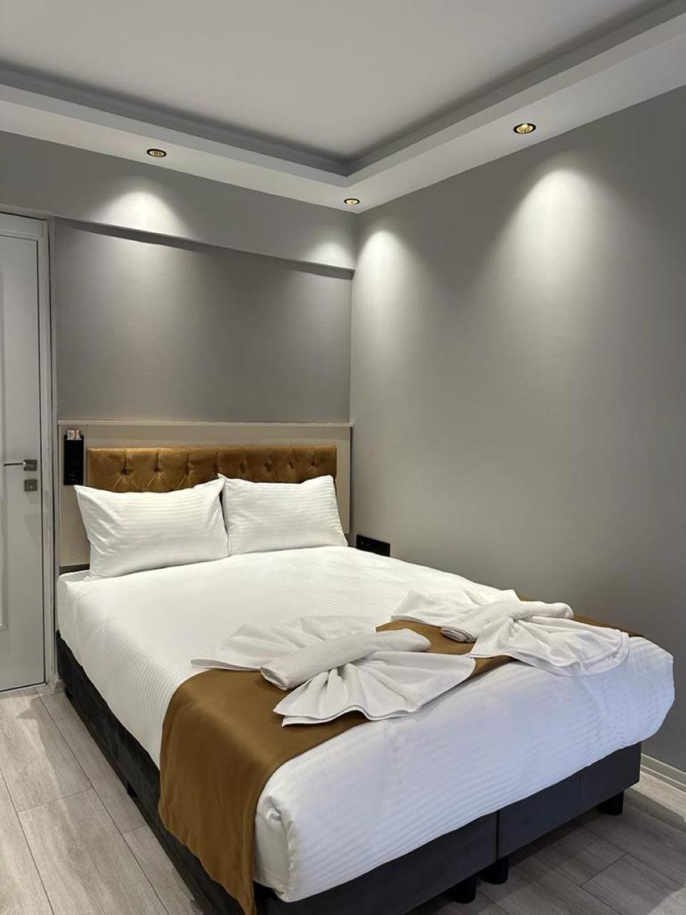 Sareban Hotel Istanboel Buitenkant foto